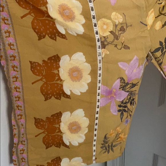 SOLD NWT SPELL | wild bloom kimono robe  mustard - Picture 13 of 14